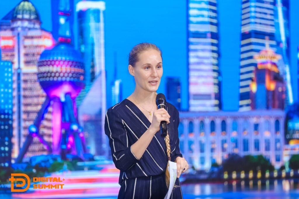 What to Expect When Hiring Ashley Dudarenok as a Keynote Speaker?